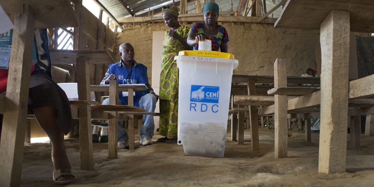 1280px-2011DRC-Elections12_(6466868413)